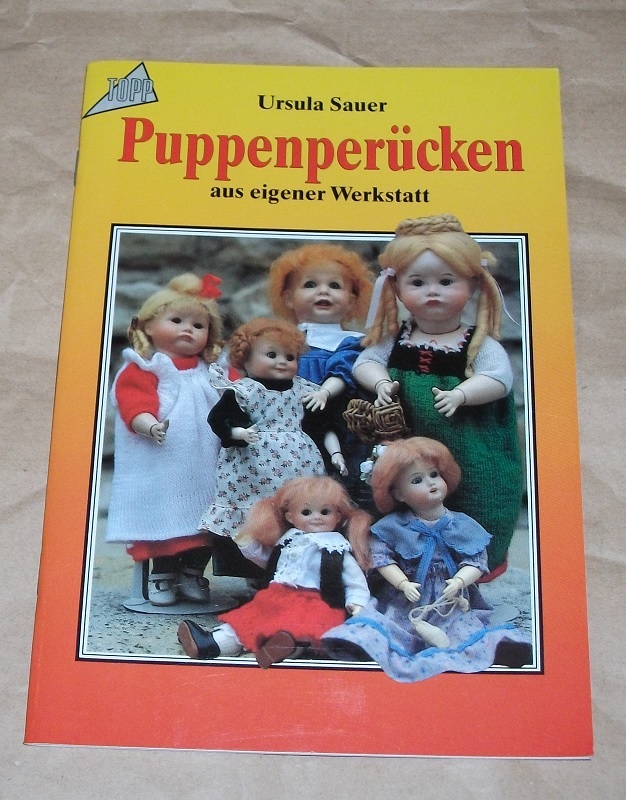 Sauer, Puppenperücken aus eigener Werkstatt.