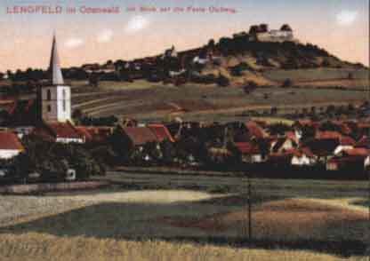 Lengfeld im Odenwald mit Blick auf die Veste Otzberg.